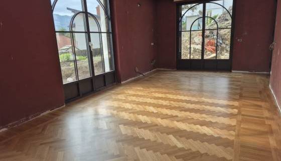 Posa parquet a spina a Brescia